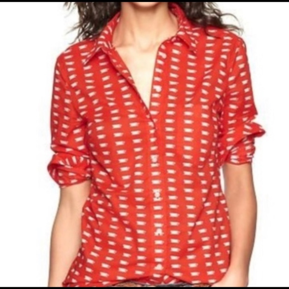 GAP BUTTON DOWN BLOUSE